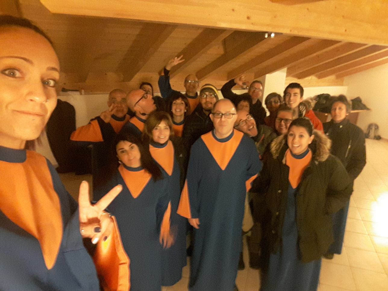 back stage sing the glory